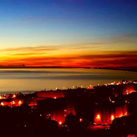 Apartment Spacieux A Avec Vue Et Montagne. Bastia (Corsica)