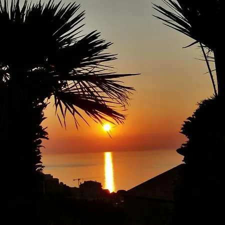 Spacieux A Avec Vue Et Montagne. Bastia (Corsica)