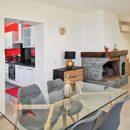 Spacieux A Avec Vue Et Montagne. * Bastia (Corsica)