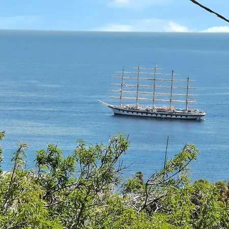 Apartment Spacieux A Avec Vue Et Montagne. *