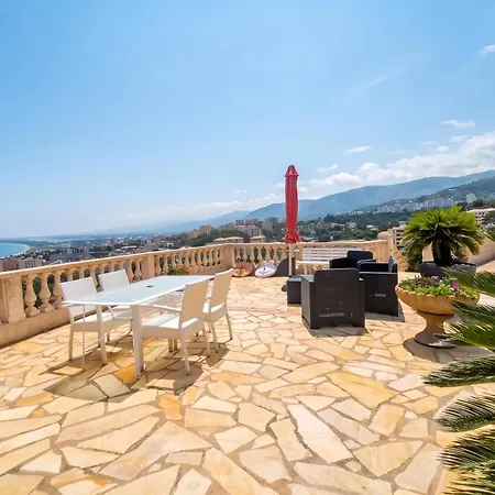 Spacieux à Avec Vue Et Montagne. Appartamento