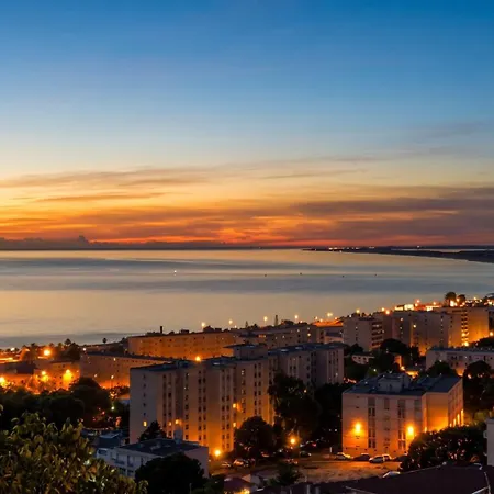 Appartamento Spacieux à Avec Vue Et Montagne.