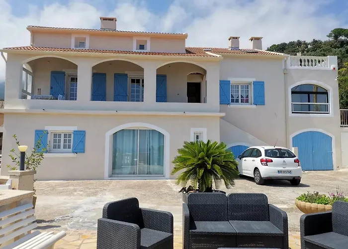 Appartement Spacieux à Avec Vue Et Montagne. Bastia (Corsica)